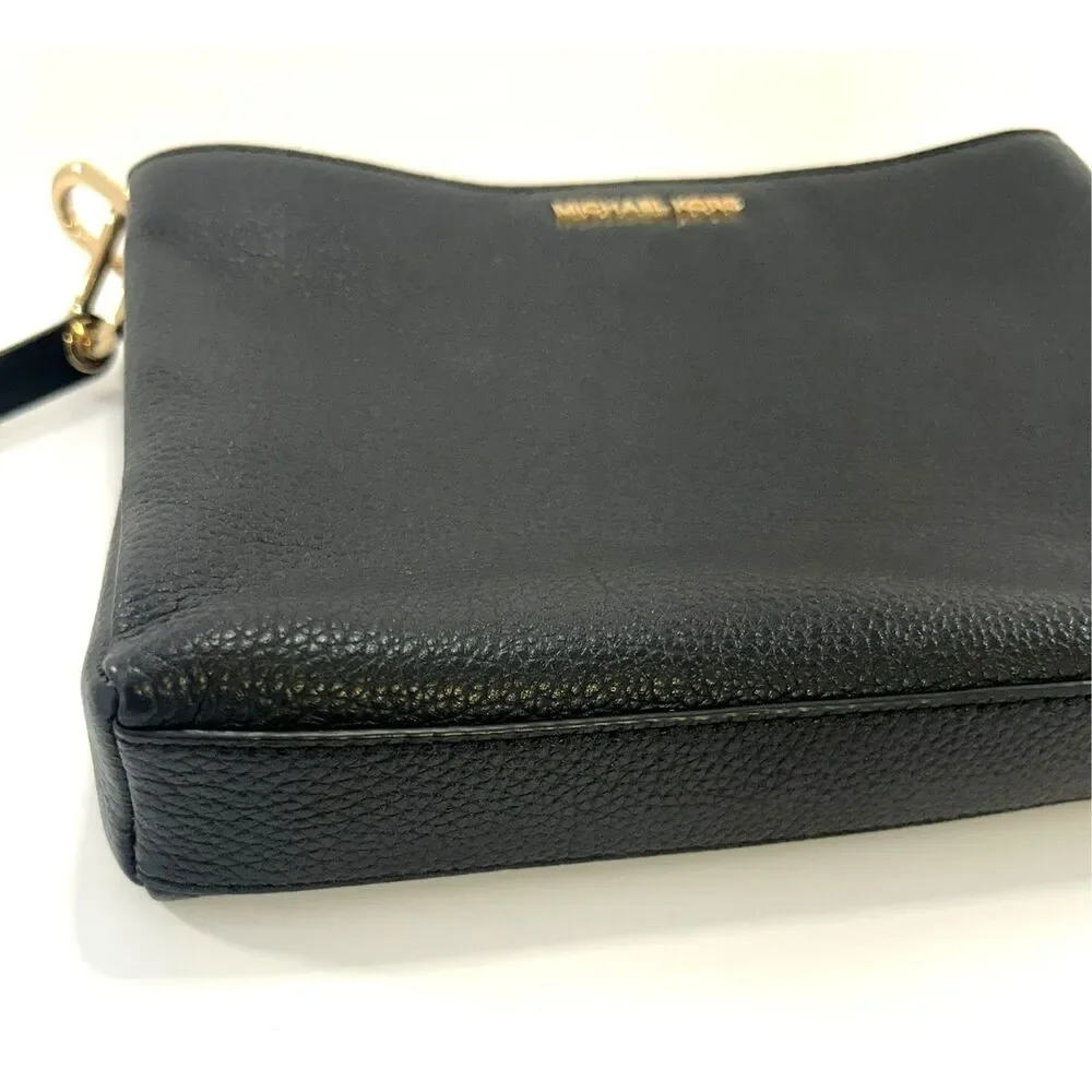 Michael Kors Trisha Medium Pebbled Leather Crossbody Bag Black 35H1G9TC8L